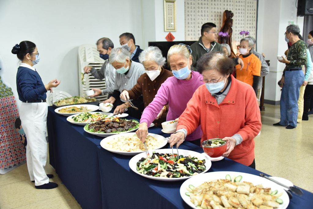 蔬食佳餚暖心 向地球隊致敬